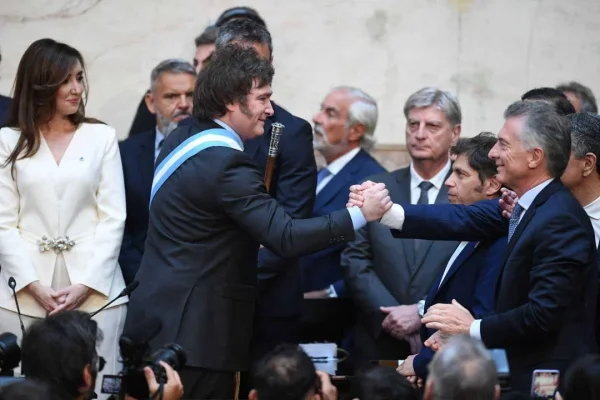 Mauricio Macri felicitó por mensaje a Javier Milei por el triunfo de Manuel Adorni en la elección porteña