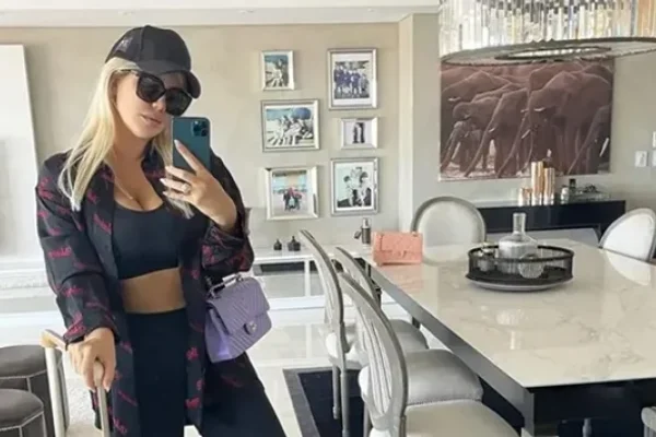 Garage para 8 autos, 12 baños y salón de fiestas: la fastuosa nueva mansión de Wanda Nara