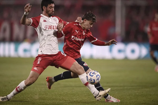 Huracán avanzó a la final del Torneo Apertura 2025 tras vencer a Independiente por penales