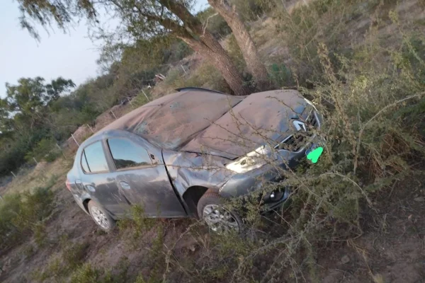 Vuelco en Ruta provincial Nº 6 dejó heridos leves