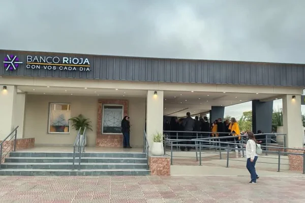 Banco Rioja inauguró un nuevo centro de pagos en la zona Sur