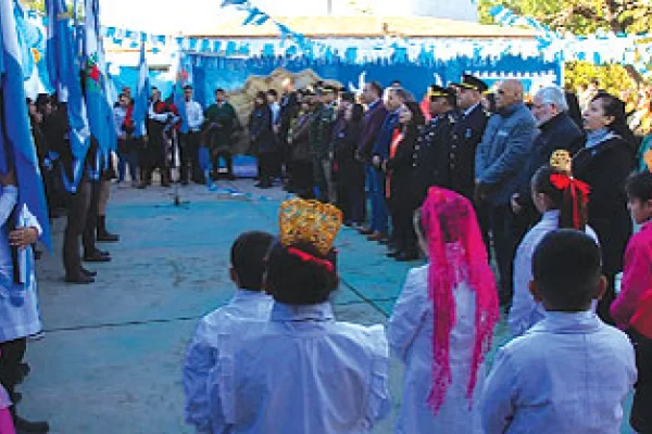 En Villa Casana se celebró el Día de la Patria