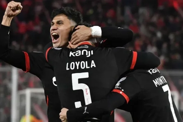Independiente aplastó a Nacional Potosí con una histórica goleada y pasó a octavos
