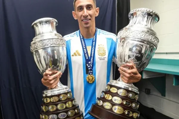 Rosario Central le hizo una oferta a Ángel Di María y la negociación está avanzada, según César Merlo