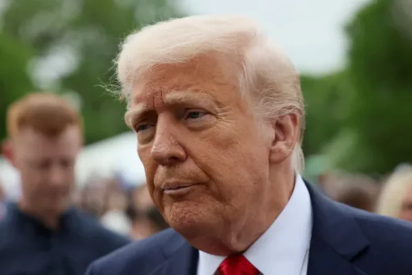 Trump apeló el fallo judicial que bloqueó los aranceles recíprocos y amenazó con ir a la Corte Suprema