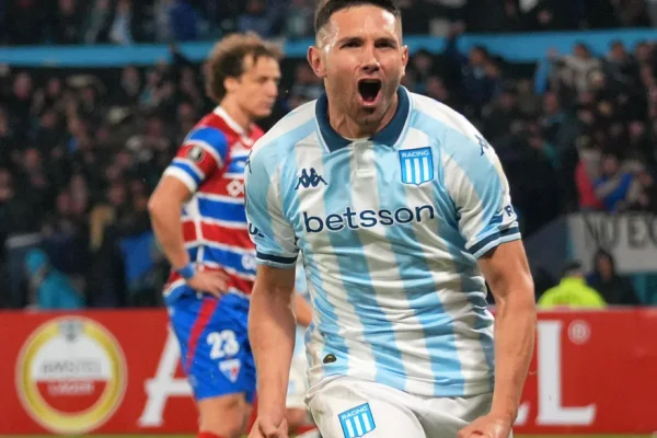 Racing le ganó a Fortaleza en la última jugada del partido y clasificó primero en la Copa Libertadores