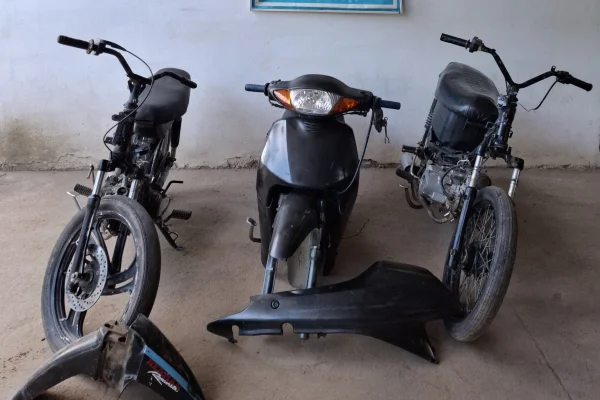 Recuperan cuatro motocicletas robadas en un operativo en Chamical