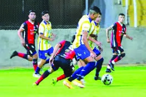 Defensores y Andino se juegan mucho más que el clásico