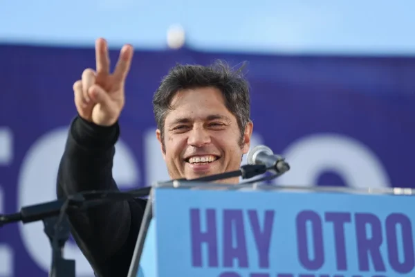 Kicillof lanzó su espacio con mensaje a la interna