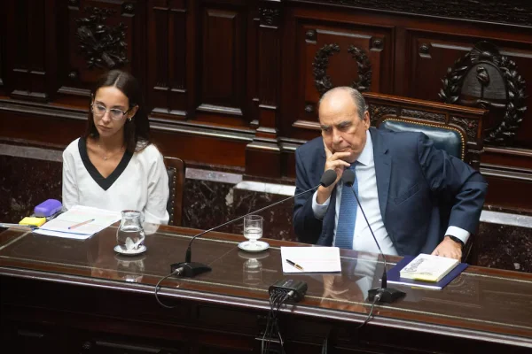 El Gobierno define un proyecto para cambiar la metodología de las visitas del jefe de Gabinete al Congreso