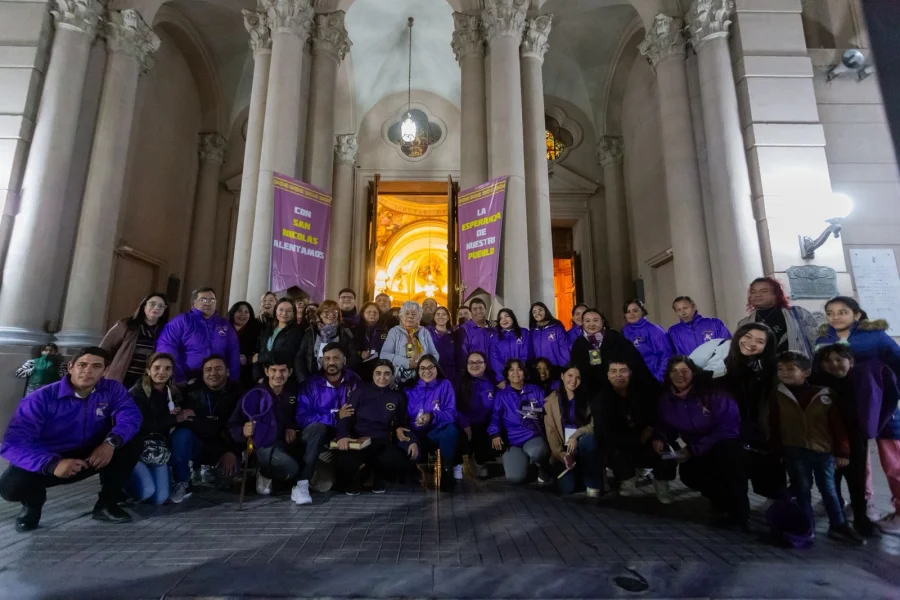 Se destacó el compromiso del grupo en la organización de eventos religiosos, su labor solidaria y el acompañamiento a jóvenes y familias en situación de vulnerabilidad.