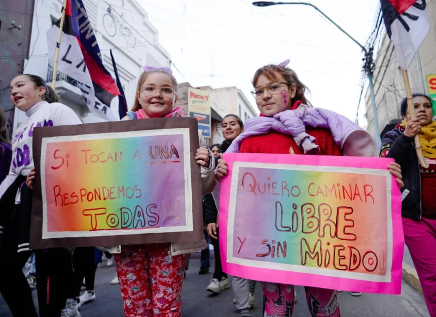 Dato. Este miércoles 4 de junio se realizará una marcha en la Capital riojana junto a jubilados, personas con discapacidad y organizaciones feministas.