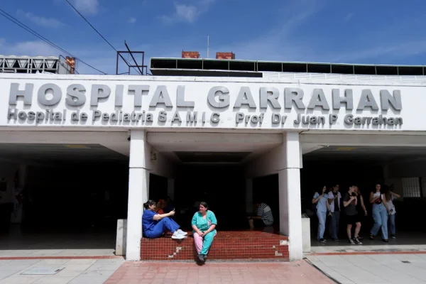 El Gobierno Nacional convocó para este miércoles a los gremios por la crisis del Garrahan