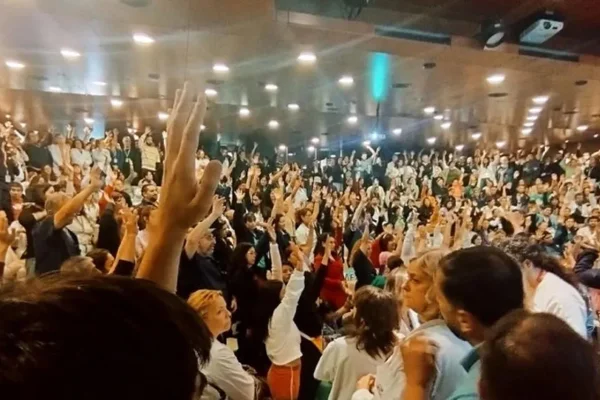 Los médicos residentes del Hospital Garrahan levantaron el paro