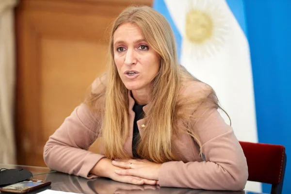 Florencia Carignano apuntó contra las diputadas libertarias: