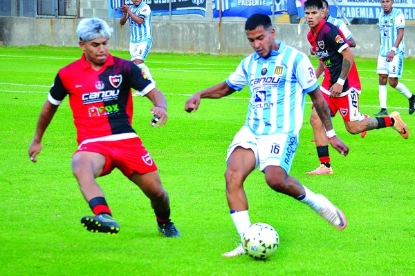 Racing sigue de racha y venció a Andino