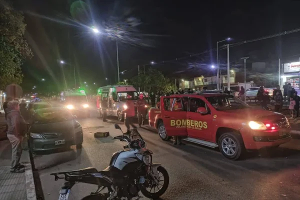Dos heridos graves en un fuerte siniestro vial