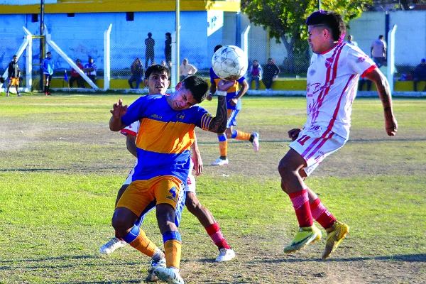 Rioja Juniors sufrió pero le ganó a Riojano en el