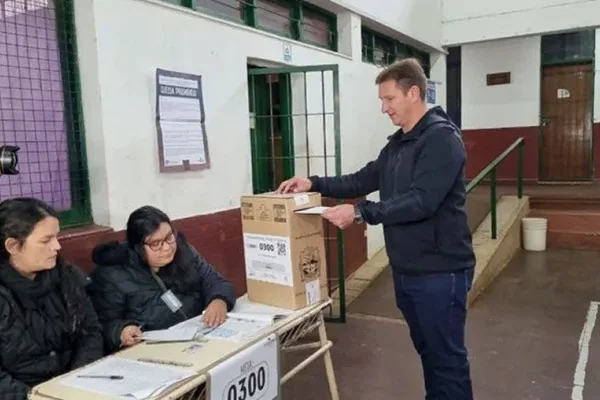 Misiones: el oficialismo se impuso con el 28 por ciento de los votos; LLA segundo con 21 por ciento