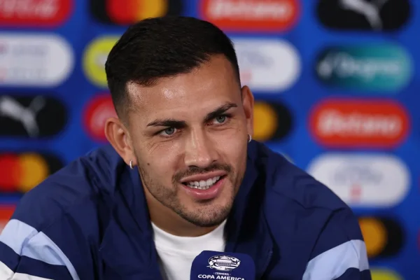 Boca avanza por el retorno de Leandro Paredes