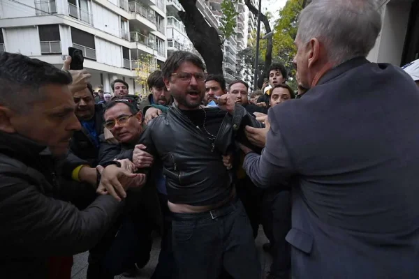 Tras la detención de Juan Grabois, la CGT repudió el “avance antidemocrático del Gobierno”