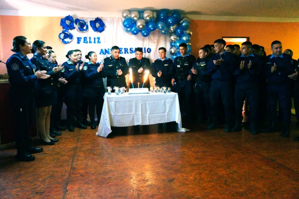 Comisaría Octava festejó su sexto aniversario con varios reconocimientos