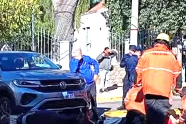 Mujer embarazada sufrió un siniestro vial en el macrocentro