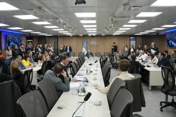 En una jornada marcada por la condena a Cristina, Diputados no logró destrabar la comisión que investiga Libra