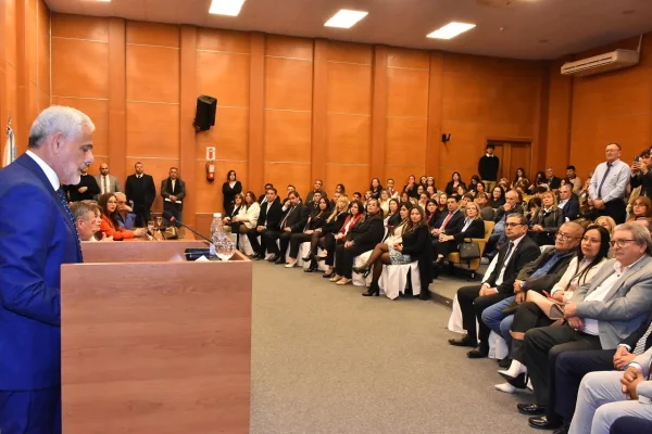 Nuevos magistrados, fiscales y defensores asumieron funciones en la Justicia riojana