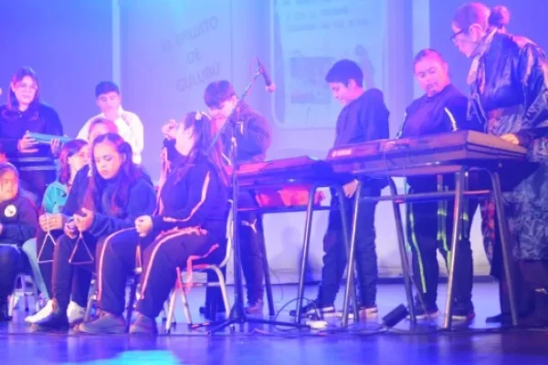 La Escuela “Soy Feliz” festejó por sus 40 años con un homenaje a María Elena Walsh