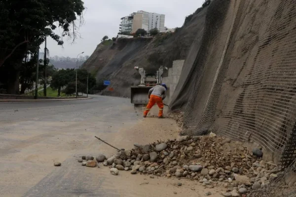 Perú: un sismo de magnitud 6,1 en Lima deja al menos un muerto y cinco heridos
