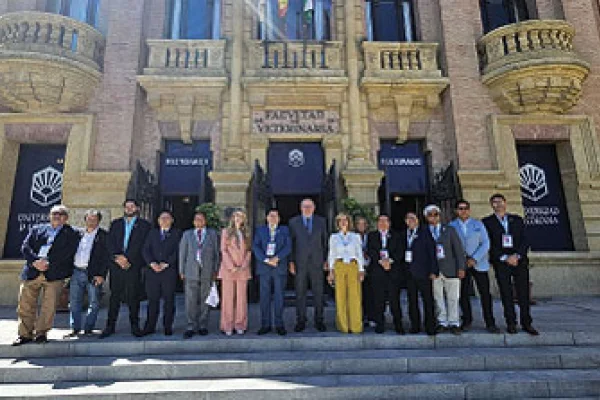 UNDeC firmó convenios con universidad de Sevilla