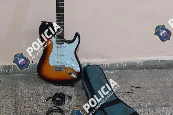 La Policía recuperó una guitarra eléctrica en la capital