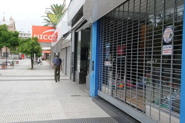 Ventas por el Día del Padre: el comercio riojano registró una caída del 15% y crece la preocupación por cierres