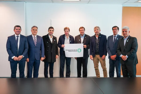 Quintela y otros gobernadores se comprometieron a presentar públicamente sus metas anuales