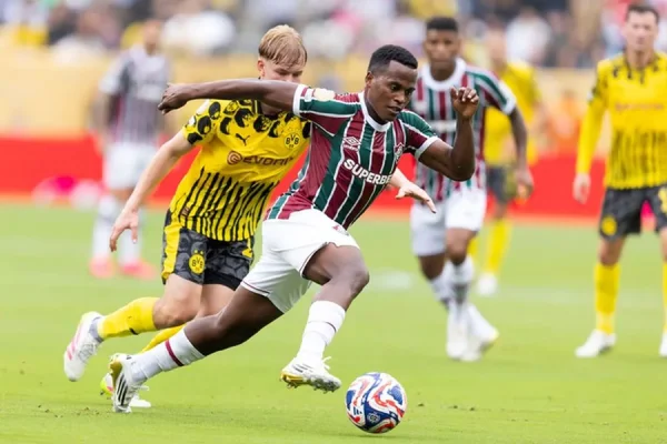 Fluminense fue más que Borussia Dortmund, pero empataron sin goles
