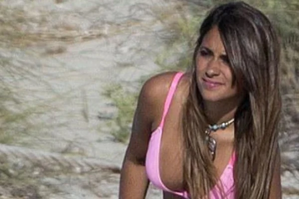 Antonela Roccuzzo encendió las redes con una foto en bikini