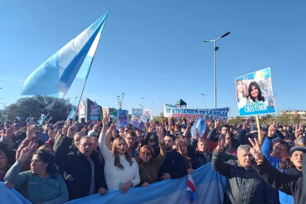 Miles de riojanos se movilizaron en defensa de Cristina Kirchner