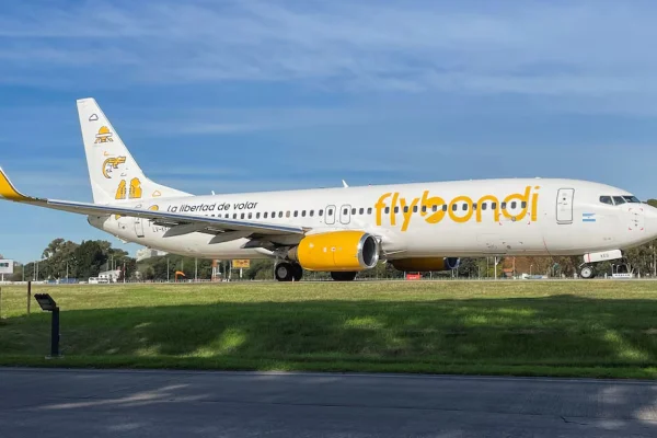 Flybondi cambia de manos: un fondo inversor de EEUU compró la mayoría de la compañía