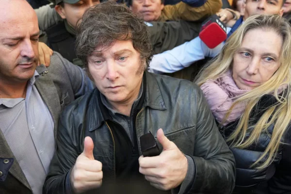 El Gobierno relativizó la asistencia en la marcha por CFK y se mostró entre indiferente y “apenado por la gente”