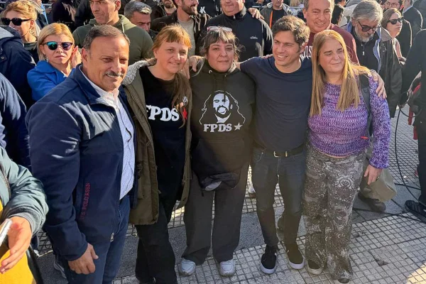 Quintela destacó la masiva manifestación en Plaza de Mayo