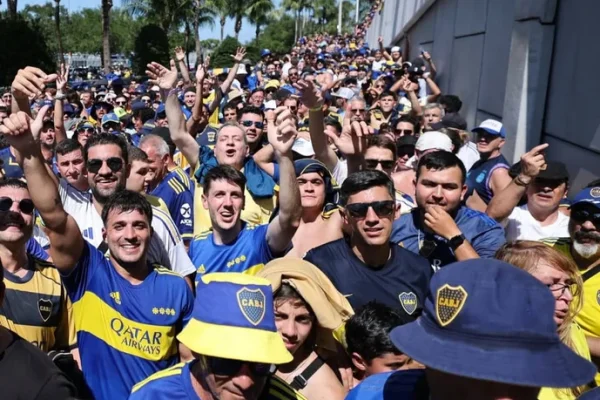 Hinchas de Boca, furor en EE.UU: intercambio con Benfica y una postal inolvidable en Miami