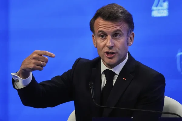 Macron le exigió a Israel el cese de los bombardeos contra Irán