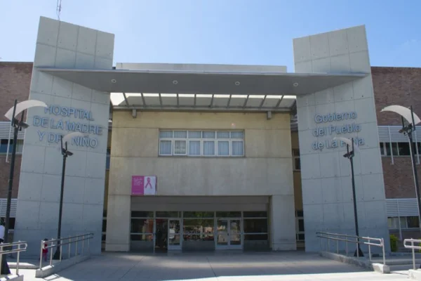 Mientras los residentes del Garrahan sobreviven con 797 mil pesos, los residentes riojanos cobran sueldos por encima del millón de pesos