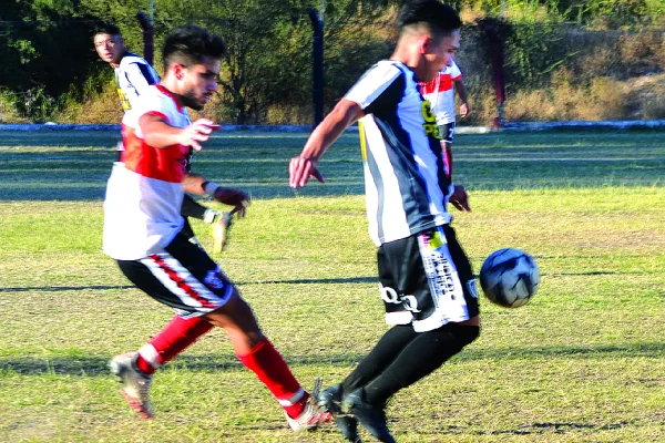 San Vicente se recuperó con una goleada