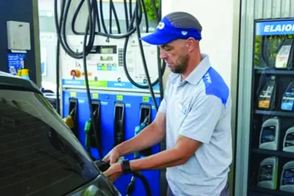 YPF decidirá si aumenta el 5% en combustibles