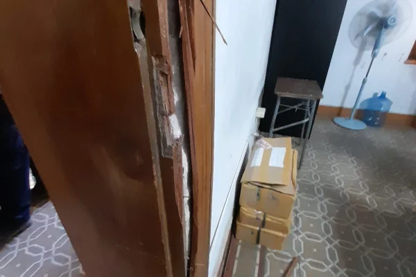 Vandalismo en la Catedral riojana: constataron daños en puertas y oficinas