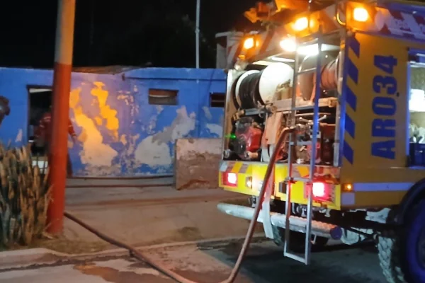 Principio de incendio en una vivienda del barrio Islas Malvinas: no hubo heridos