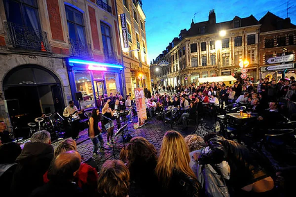 Francia: 145 denuncias por ataques con jeringas en la Fiesta de la Música