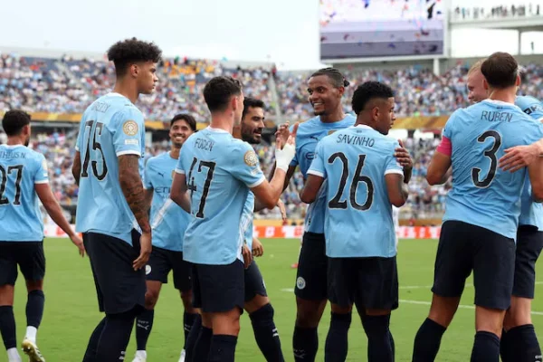 Manchester City goleó a Juventus y se clasificó como primero de su grupo